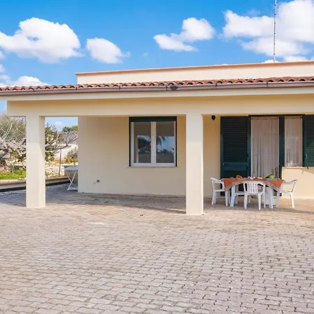 Lusia Con Piscina Privata A Pescoluse Apartment Marina Di Pescoluse