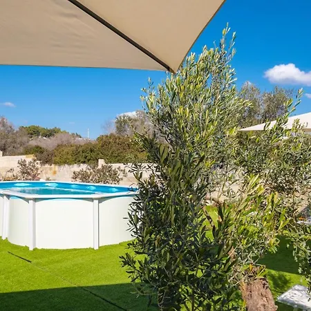 Lusia Con Piscina Privata A Pescoluse *